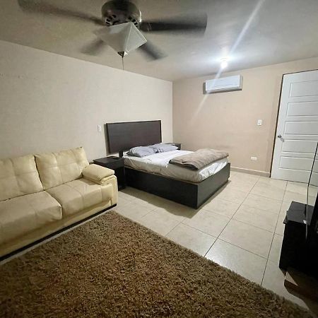 Altabrisa Residencial Villa Monterrey Bagian luar foto
