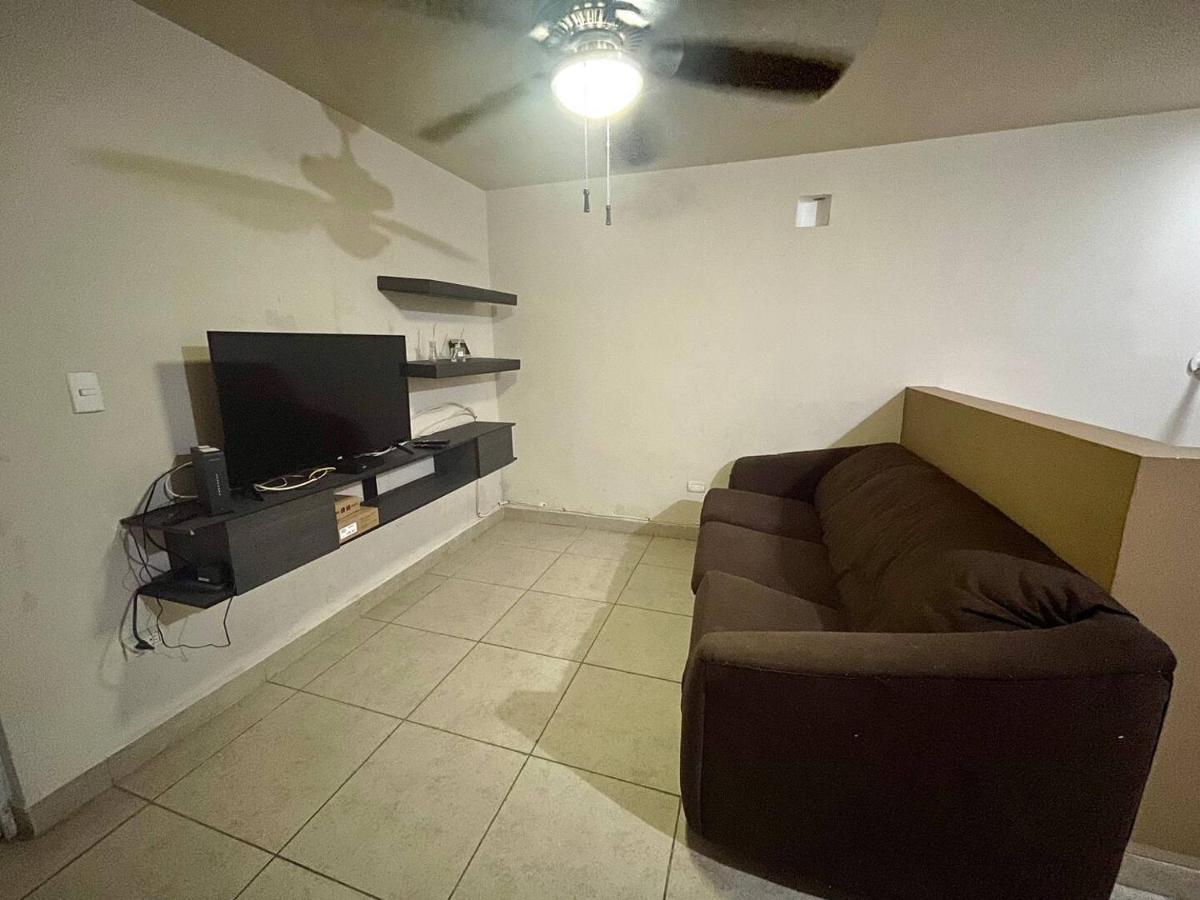 Altabrisa Residencial Villa Monterrey Bagian luar foto